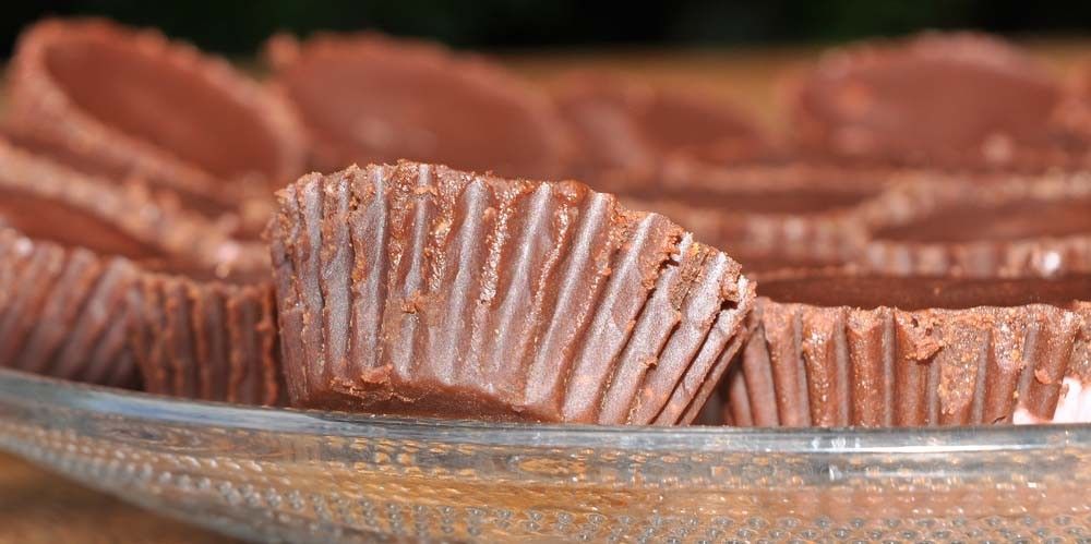 Strawberry-Cheesecake-Chocolate-Cups