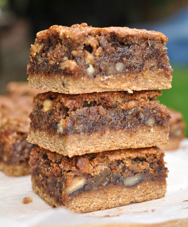 Caramel-Date-And-Walnut-Slice-0005