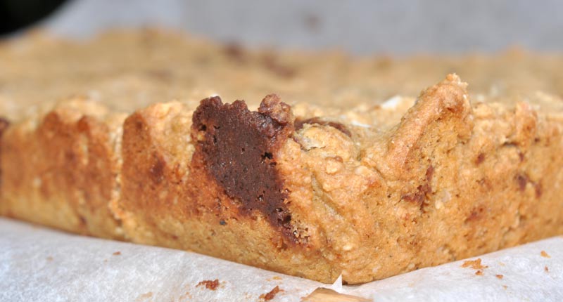 Chocolate Chunk Coconut Cookie Slice