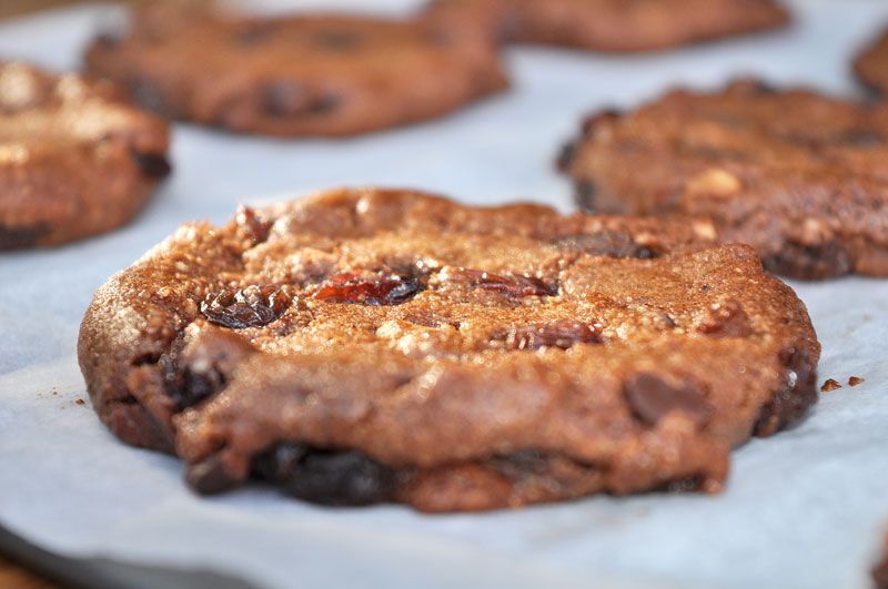 Chocolate-Hazelnut-and-Raisin-Cookies-0001