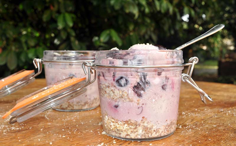 Creamy Cherry Almond Overnight Oat