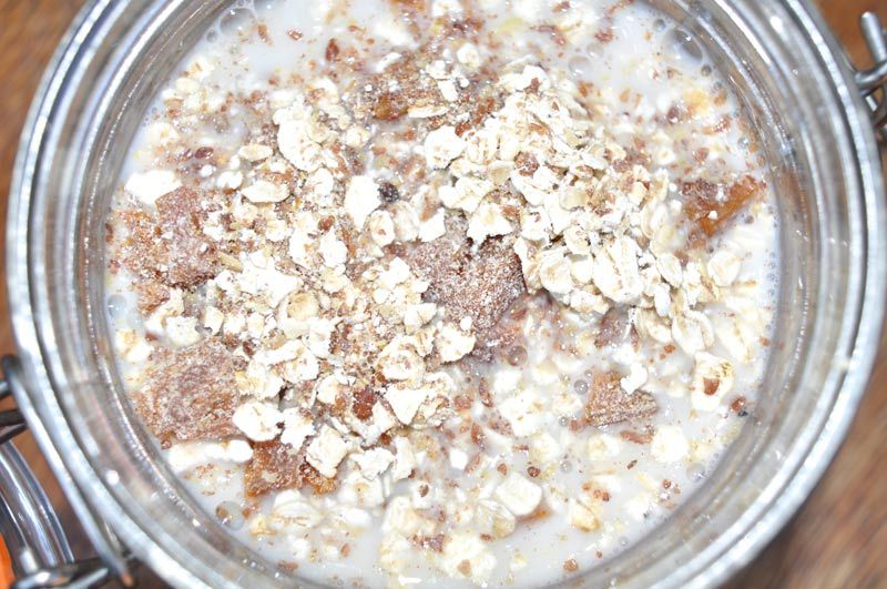 Peach-Cobbler-Overnight-Oats-0003