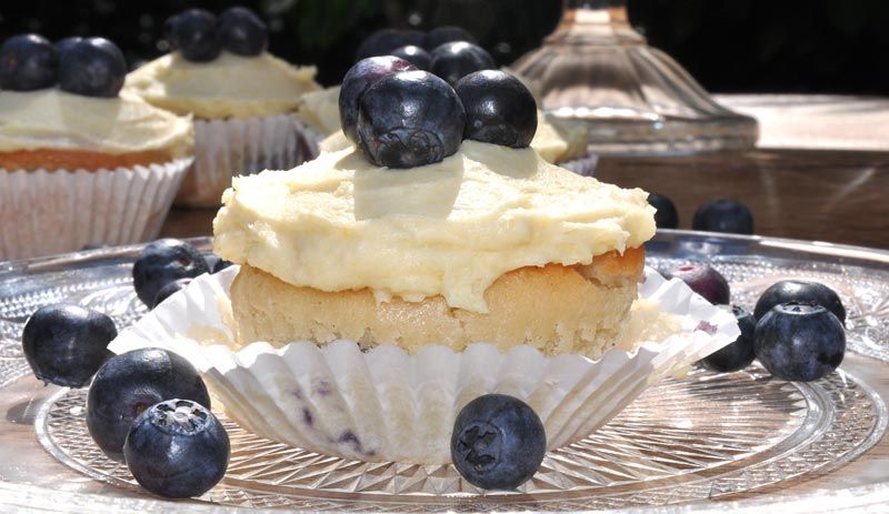 Lemon and Blueberry Cupcakes 0005