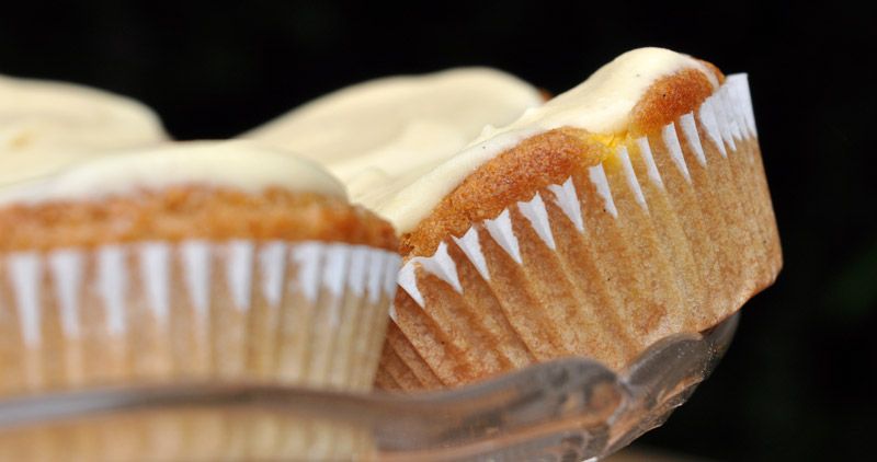 Peaches and Cream Cupcakes