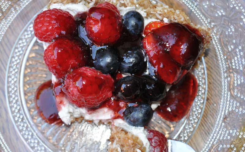 raw berry tart