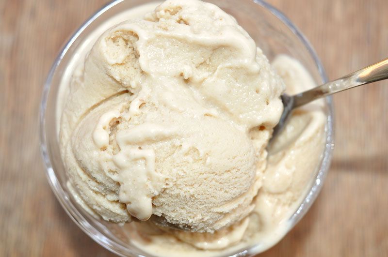 Super-Yummy-Peanut-Butter-Ice-Cream-0003