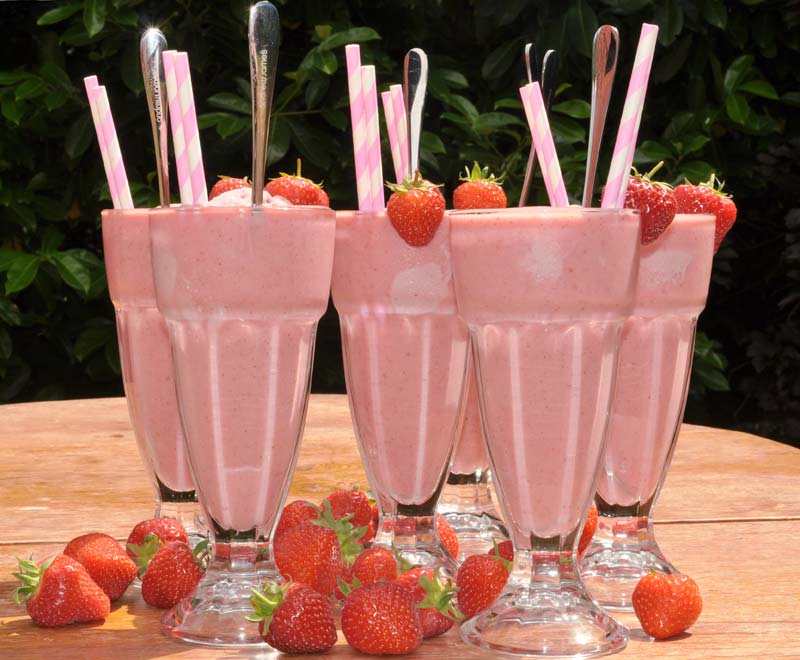 strawberry-ice-cream-soda-0007
